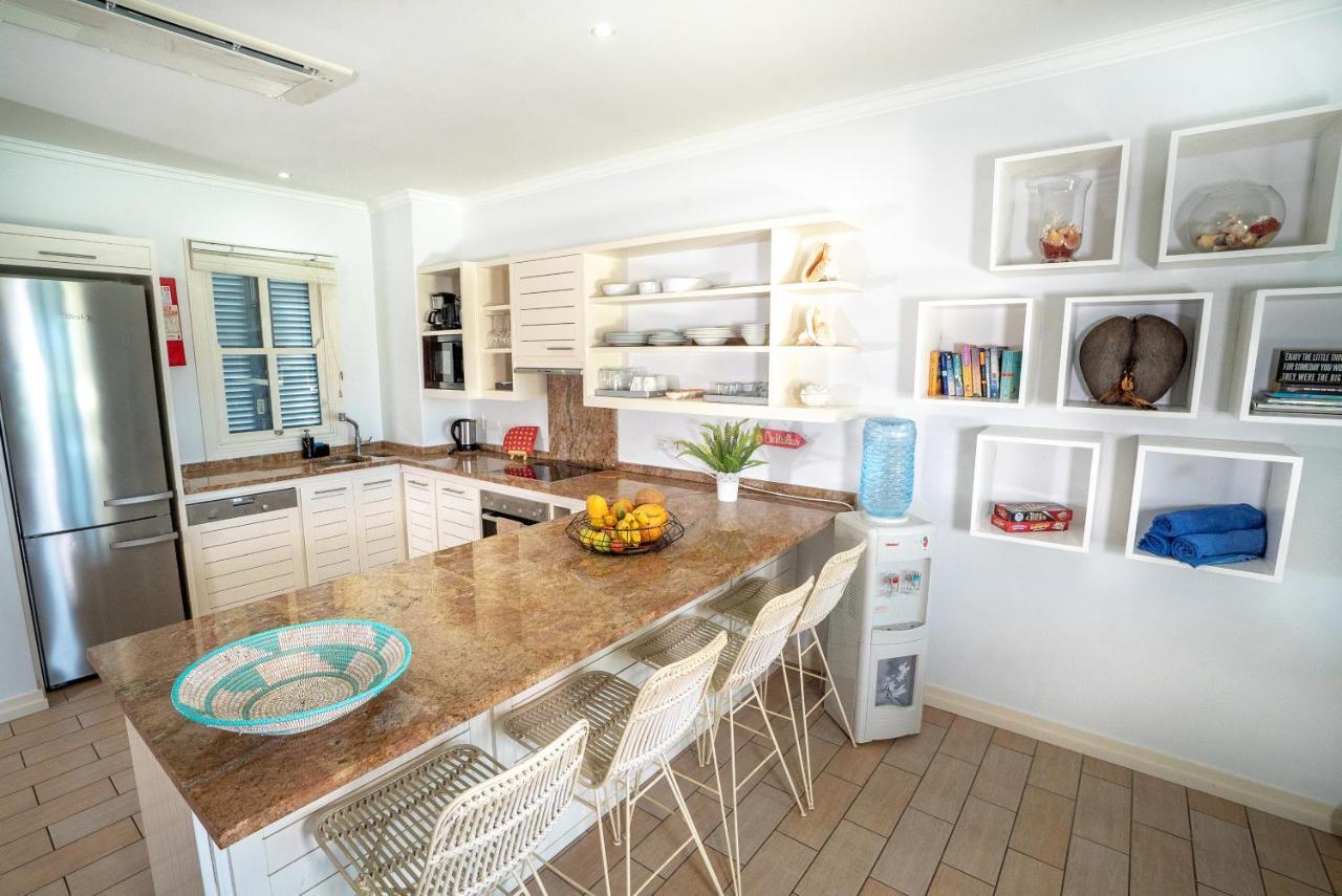 P146A13 - Eden Island Self Catering Apartment Self Check In Экстерьер фото